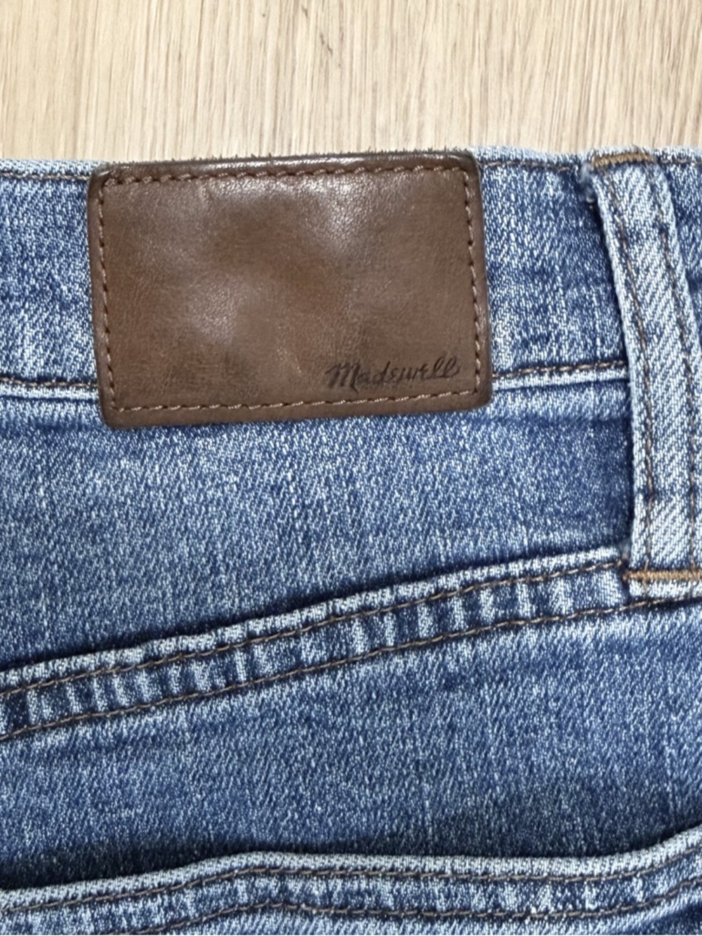 Madewell Medium Wash High Rise Full Length Classic Straight Leg Jeans 27 - Picture 6 of 9